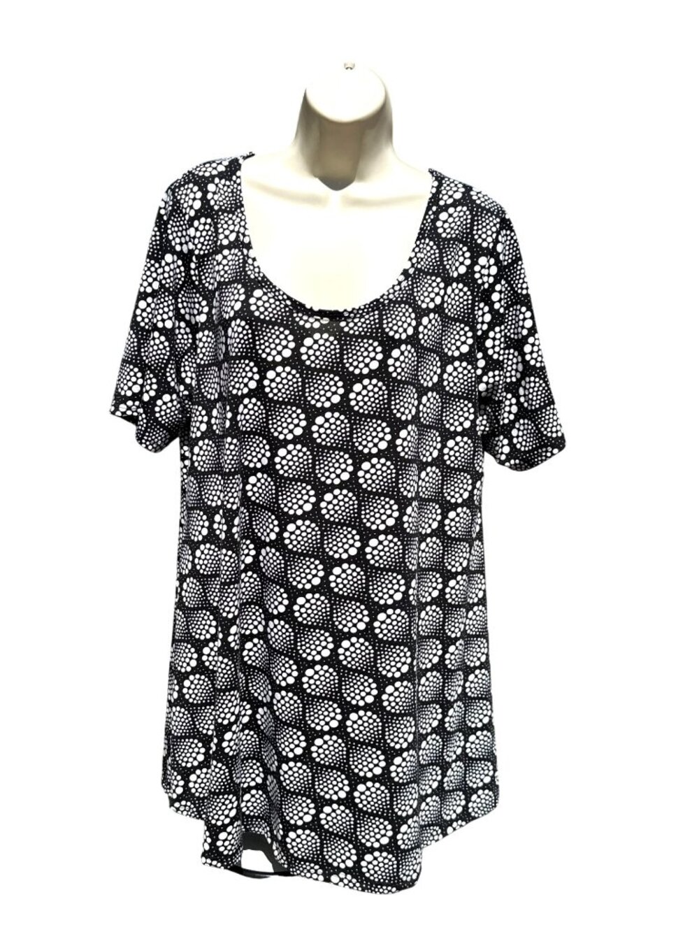 LuLaRoe 2XL Black White Jessie Dot Print Swing Dress Hidden Pockets Casual Midi